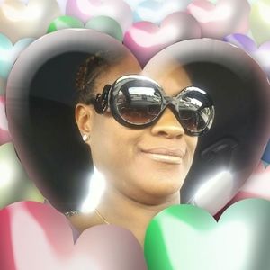 Meet your Posher, Valarie